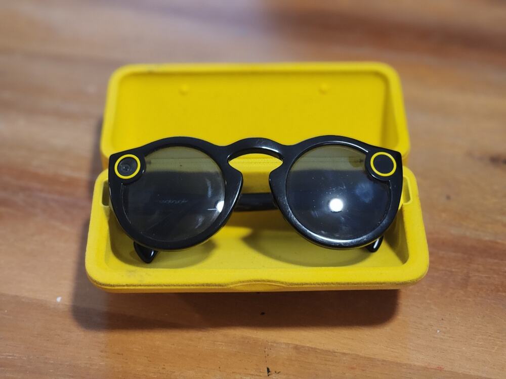 Snapchat Black Spectacles Gen 1 HD Smart Glasses With Case, No Charging Cable
